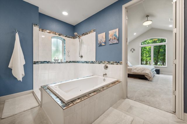 930 Waters Edge Drive, Corsicana, TX 75109