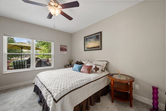 930 Waters Edge Drive, Corsicana, TX 75109