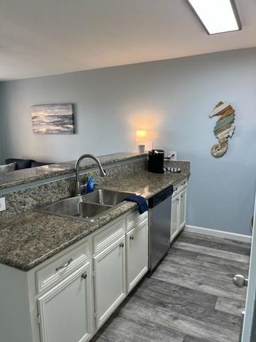 9520 Seawall Boulevard 207, Galveston, TX 77554