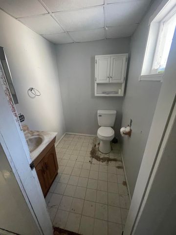 404 Park Avenue, Wheeler, IN 46393