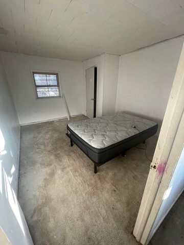 404 Park Avenue, Wheeler, IN 46393