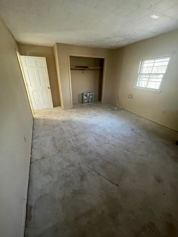 404 Park Avenue, Wheeler, IN 46393