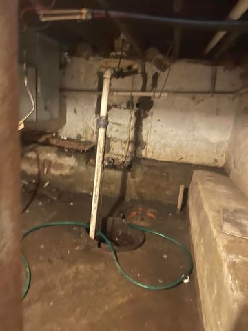 404 Park Avenue, Wheeler, IN 46393