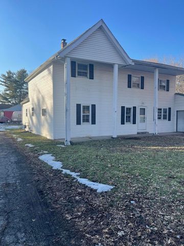 404 Park Avenue, Wheeler, IN 46393