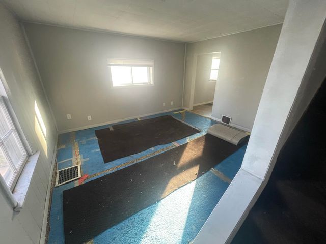 404 Park Avenue, Wheeler, IN 46393