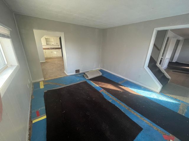 404 Park Avenue, Wheeler, IN 46393