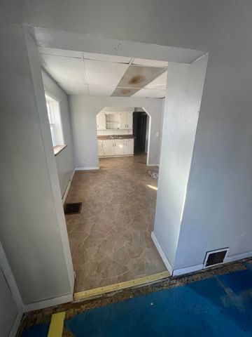 404 Park Avenue, Wheeler, IN 46393