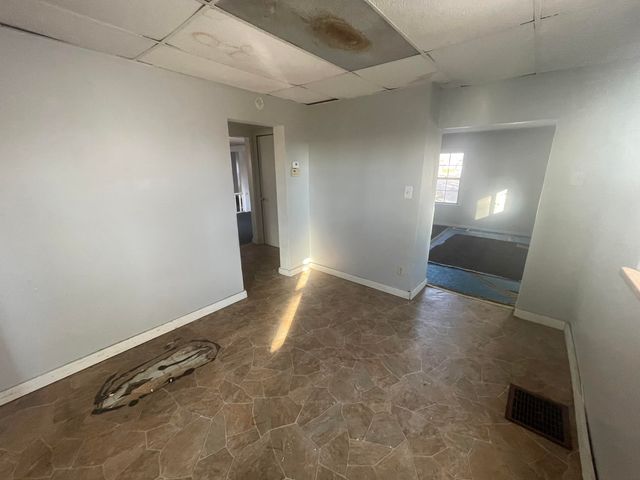 404 Park Avenue, Wheeler, IN 46393