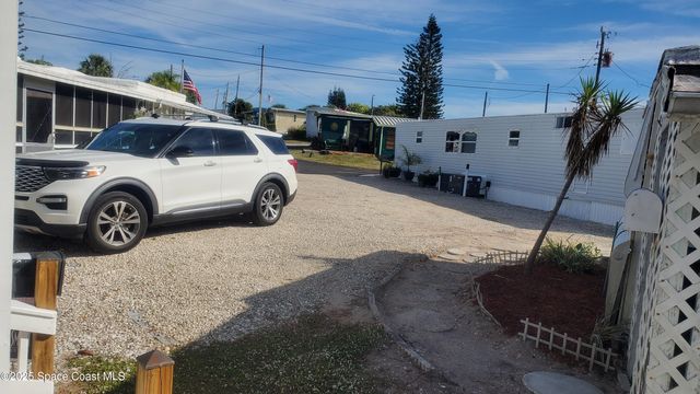 1240 Turkey Creek Drive NE, Palm Bay, FL 32905