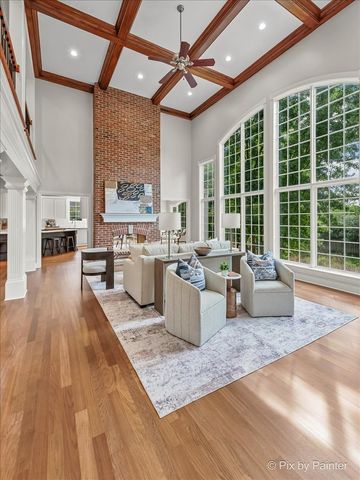 39W599 Walt Whitman Road, St. Charles, IL 60175