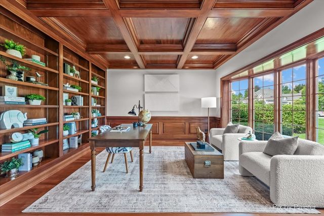 39W599 Walt Whitman Road, St. Charles, IL 60175