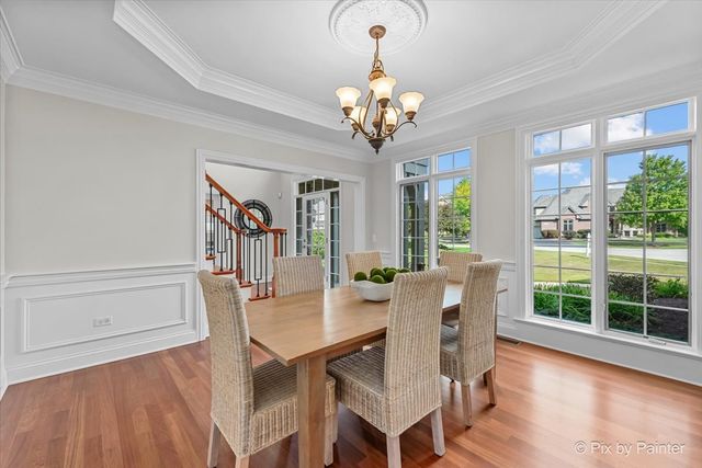 39W599 Walt Whitman Road, St. Charles, IL 60175