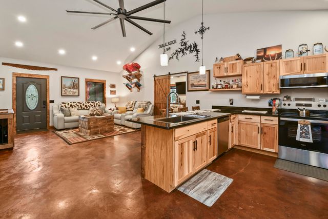 290 Mockingbird Lane, Shell Knob, MO 65747