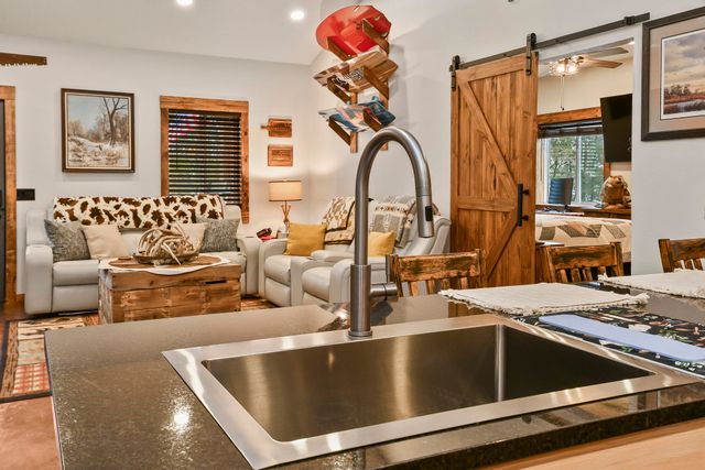 290 Mockingbird Lane, Shell Knob, MO 65747