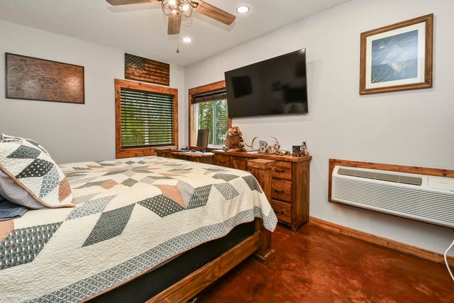 290 Mockingbird Lane, Shell Knob, MO 65747