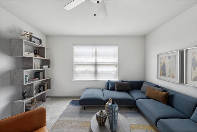 144 Holstein ST, Hutto, TX 78634