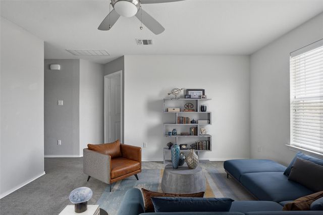 144 Holstein ST, Hutto, TX 78634