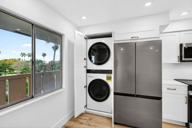 14360 Strathmore Lane 406, Delray Beach, FL 33446