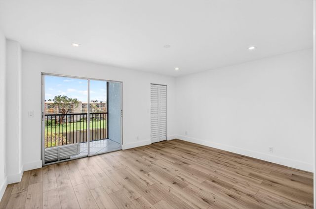 14360 Strathmore Lane 406, Delray Beach, FL 33446