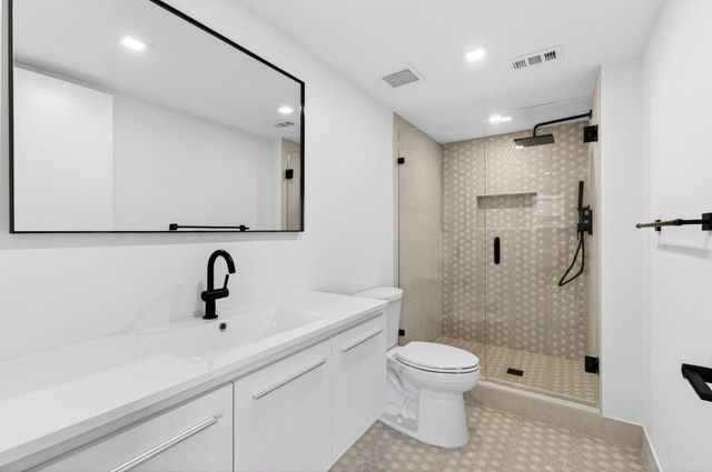 14360 Strathmore Lane 406, Delray Beach, FL 33446