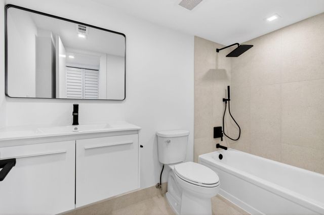 14360 Strathmore Lane 406, Delray Beach, FL 33446