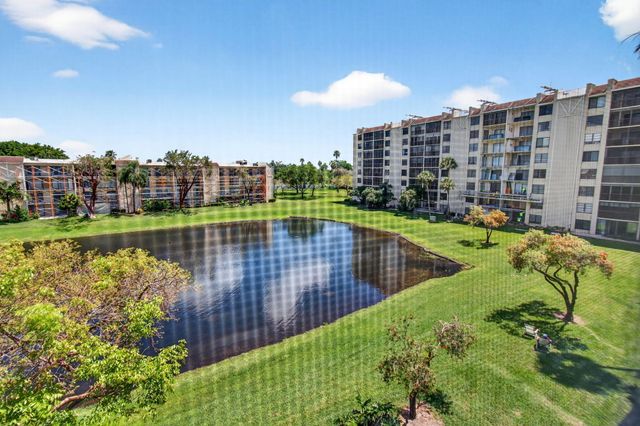 14360 Strathmore Lane 406, Delray Beach, FL 33446