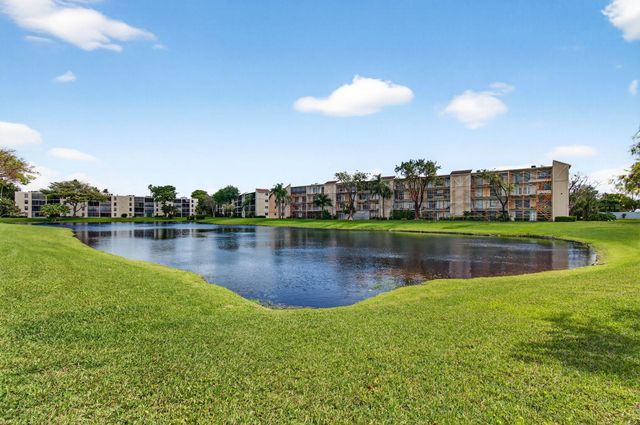 14360 Strathmore Lane 406, Delray Beach, FL 33446