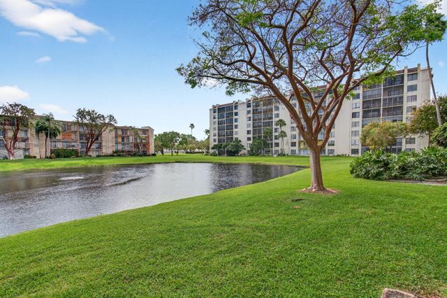 14360 Strathmore Lane 406, Delray Beach, FL 33446