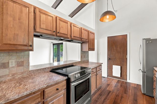 1624 E 49th Ave, Spokane, WA 99223