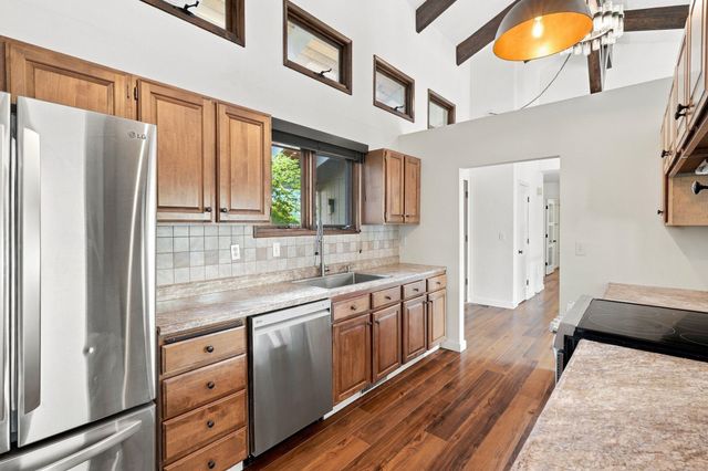 1624 E 49th Ave, Spokane, WA 99223