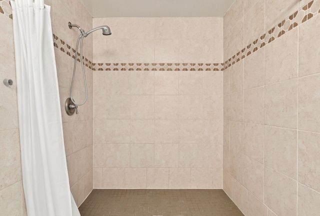 1624 E 49th Ave, Spokane, WA 99223