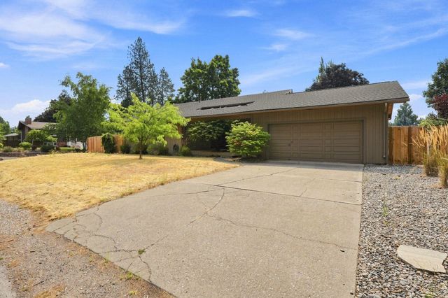 1624 E 49th Ave, Spokane, WA 99223