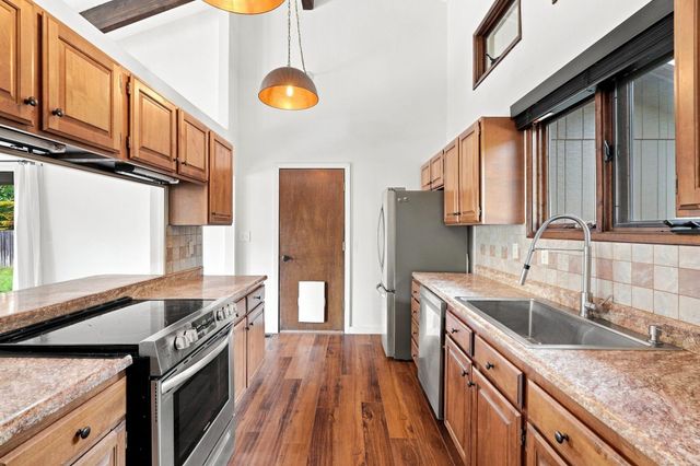 1624 E 49th Ave, Spokane, WA 99223