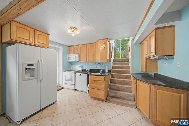 13 Spruce Place, Denville Township, NJ 07834
