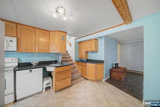 13 Spruce Place, Denville Township, NJ 07834