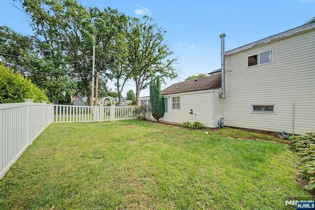 13 Spruce Place, Denville Township, NJ 07834