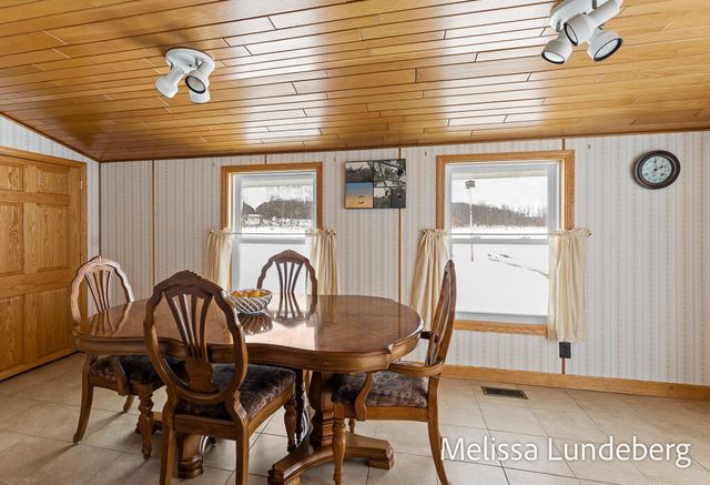 11601 Van Lopik Avenue, Grand Haven, MI 49417