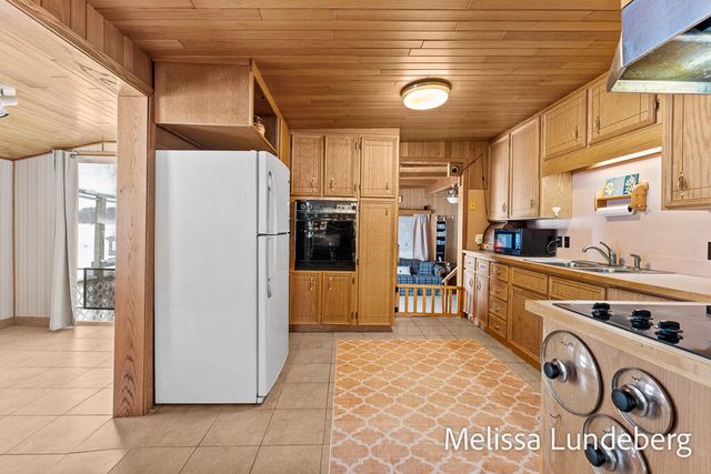 11601 Van Lopik Avenue, Grand Haven, MI 49417