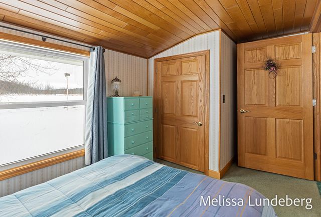 11601 Van Lopik Avenue, Grand Haven, MI 49417