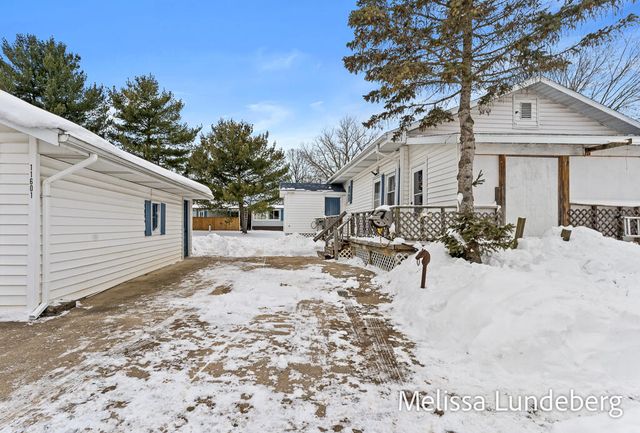 11601 Van Lopik Avenue, Grand Haven, MI 49417