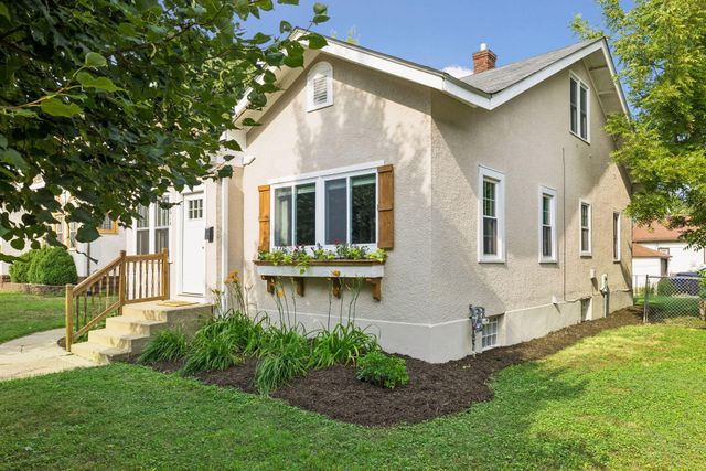 1614 Vincent Avenue N, Minneapolis, MN 55411