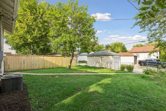1614 Vincent Avenue N, Minneapolis, MN 55411
