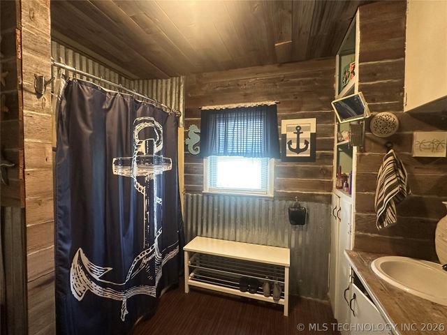 12110 Gun Club Road, Okmulgee, OK 74447