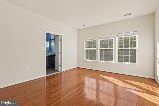 4505 HENLEY PL, Fairfax, VA 22030