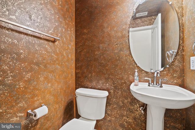 4505 HENLEY PL, Fairfax, VA 22030