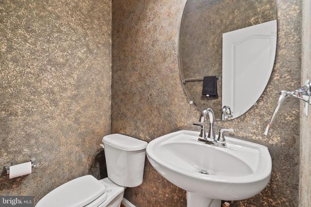 4505 HENLEY PL, Fairfax, VA 22030