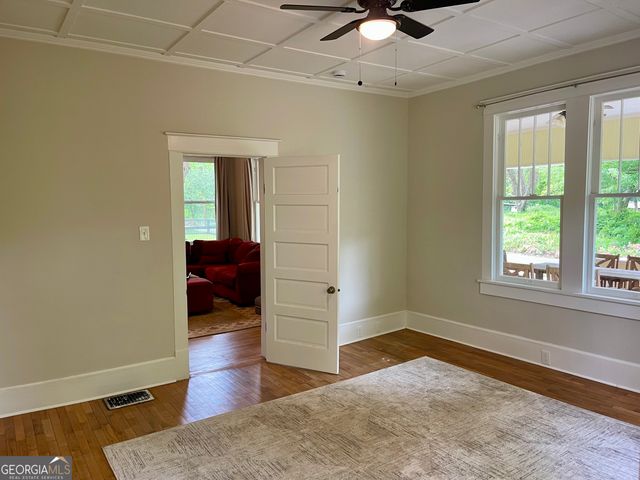 314 W South Street, Greensboro, GA 30642