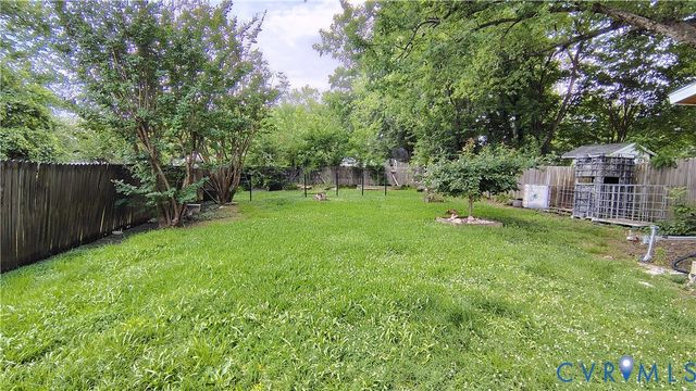 210 Plumtree Ave, Colonial Heights, VA 23834