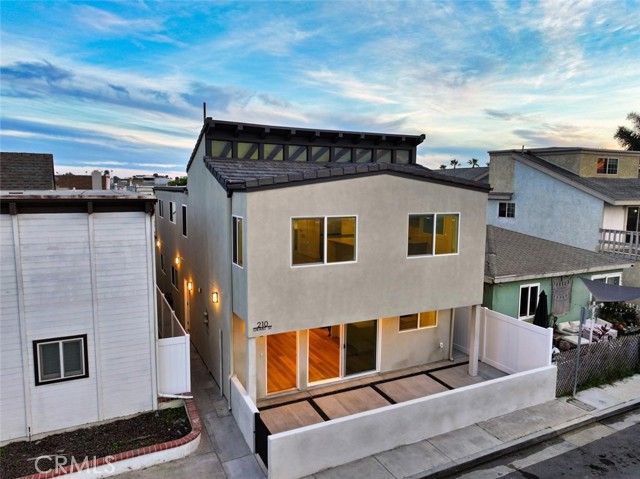 210 Grant Street A, Newport Beach, CA 92663