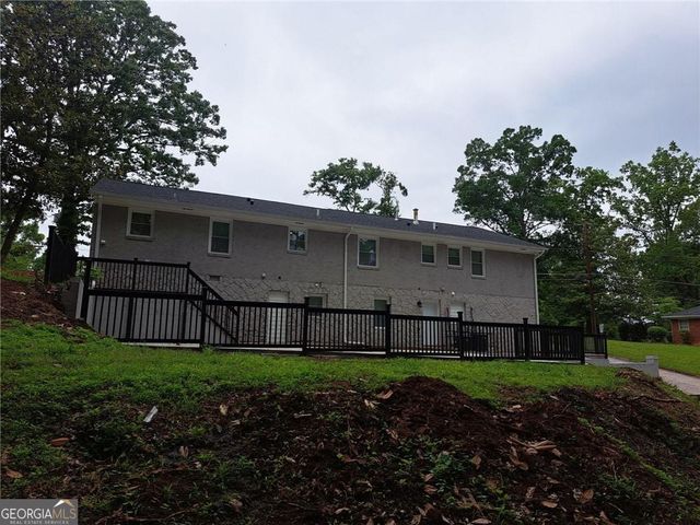 700 Lynn Circle SW, Atlanta, GA 30311